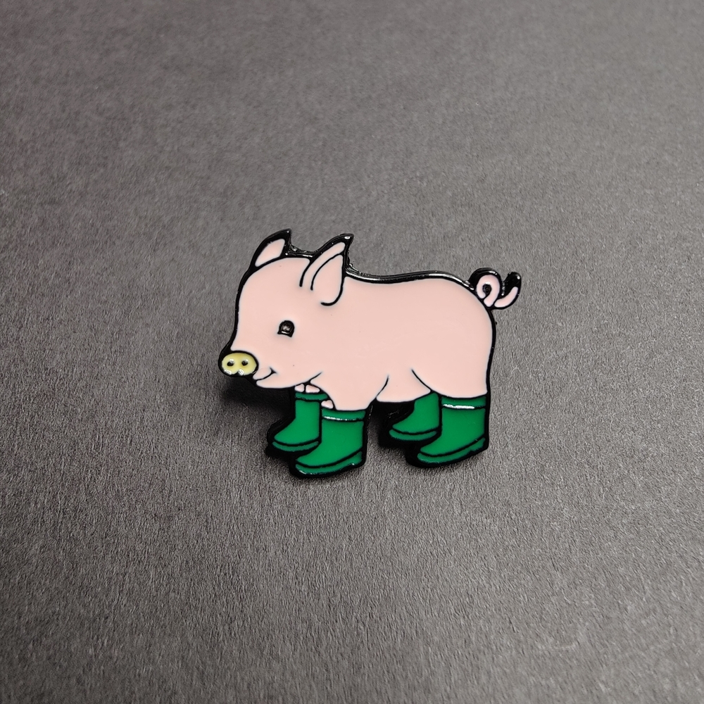 BOGO | Pig in Boots